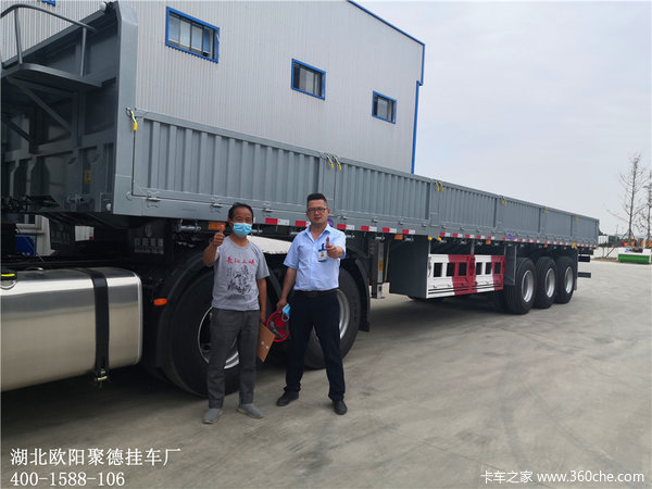 恭喜河南周总 喜提13米轻型栏板半挂车