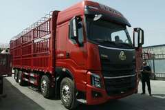 乘龙柳汽H7重卡 潍柴350马力 9.5米仓栅式载货车