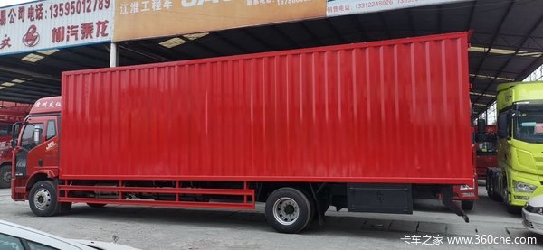 4×2极限大单桥J6L220马力快递专用车可做10米厢17.8万