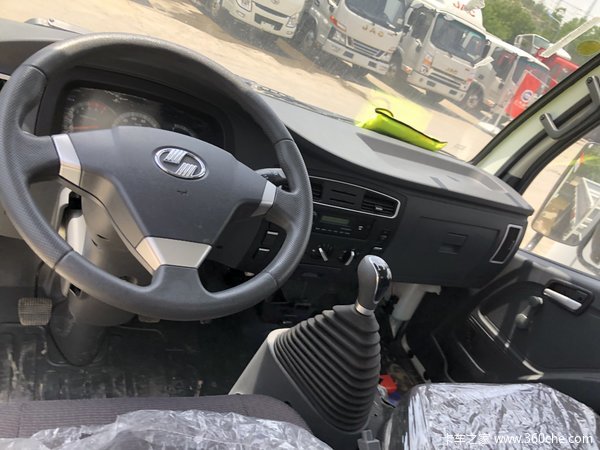 上汽轻卡跃进福运S50汽油单排特价出售中!!!