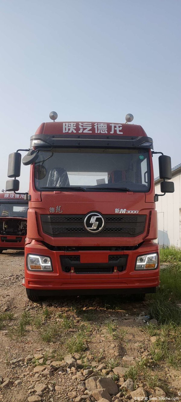 德龙新m30006x4煤炭运输牵引车经济高效就选ta