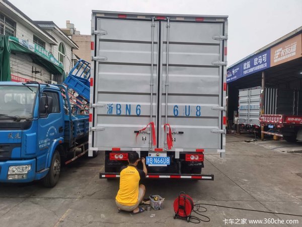 恭喜刘先生 喜提欧马可S1/4.2米载货车