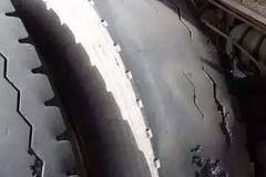 乘龙小贴士：雨天行车请注意行车安全!