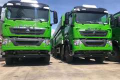 30台HOWO TX7自卸车成功交付客户