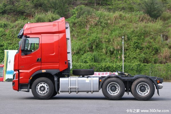 乘龙H7 560马力 6X4牵引车让利5万元!