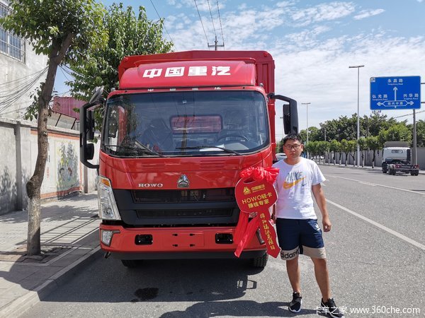 恭喜李先生 喜提王载货车 祝财源滚滚