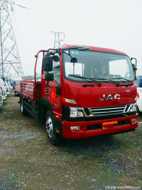 恭喜物流陈老板喜提江淮骏铃v8大平板