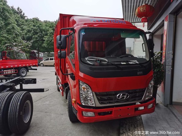 月末冲量促销泓图200高端轻卡送福利欢迎新老卡友到店订购