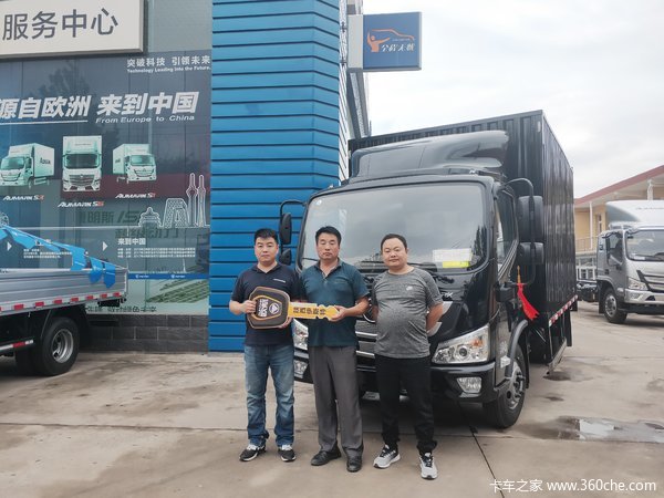 恭喜刘总 喜提欧马可S1 4.2米箱式载货车 6台