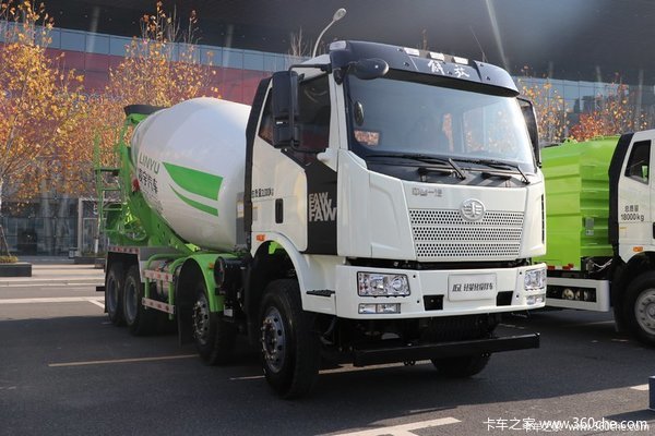 解放J6L混凝土搅拌车院内现车限时优惠交5000抵10000元