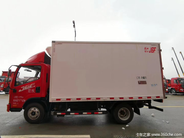 购J6F载货车 重庆奔辉0.5万优惠