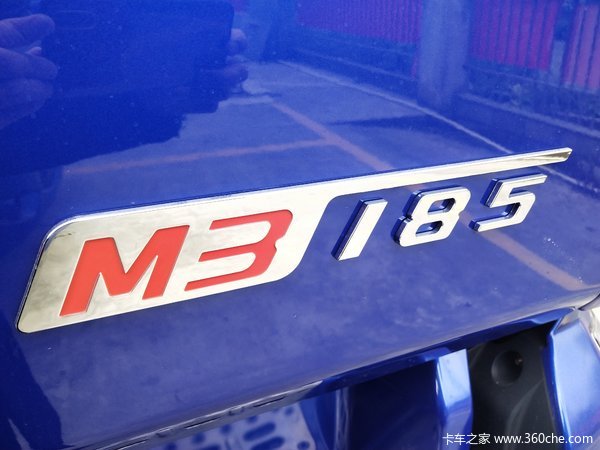 新乘龙M3 185马力 5.7米仓栅式载货车直降2.5万元啦！