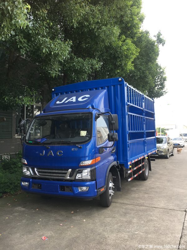 骏铃v6康明期148马力42米宽体仓栅车到库啦欢迎选购
