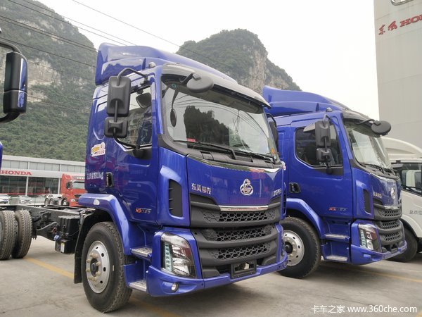 新乘龙M3 185马力 5.7米仓栅式载货车直降2.5万元啦！