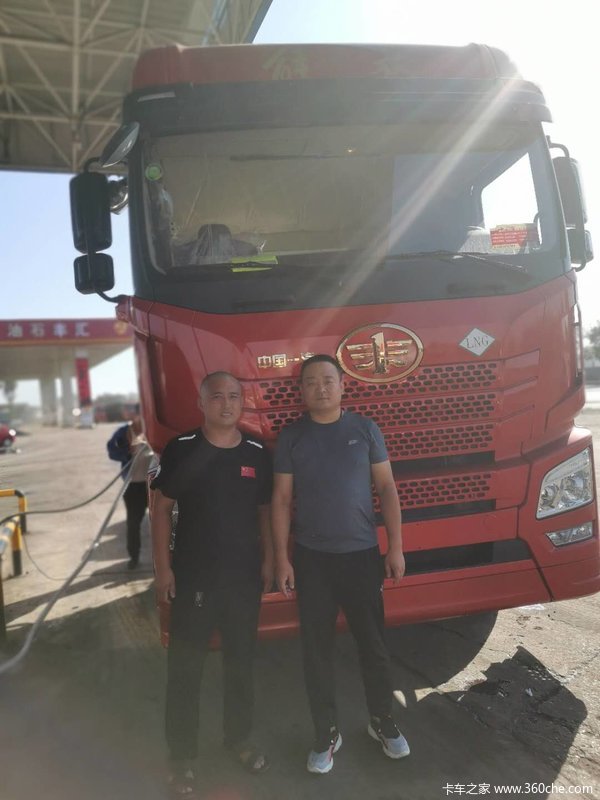 恭喜张志斌先生 喜提解放 JH6牵引车