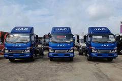 江淮骏铃V6物流版到货了，德威D30长换油机器5万公里长换油