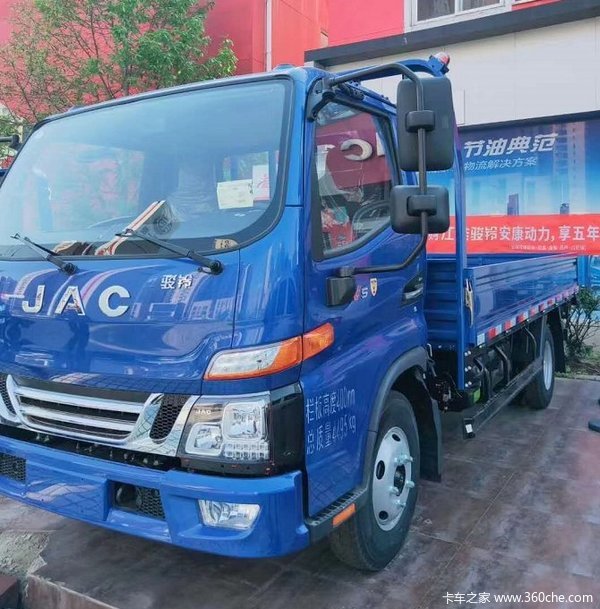 骏铃中体潍柴动力，新车直降2000元，另有精美礼品赠送
