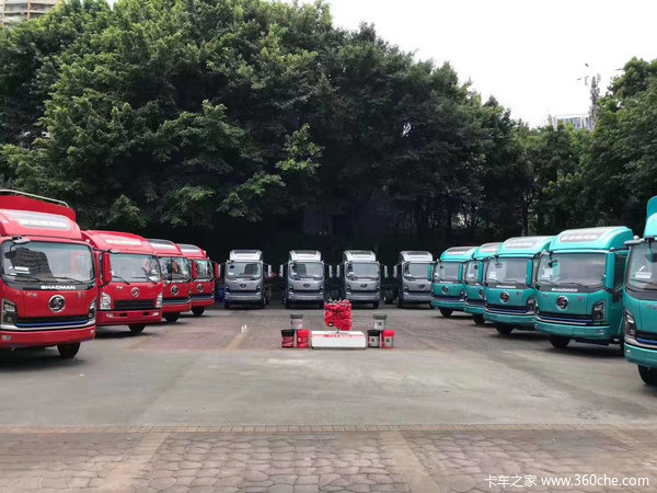 陕汽商用车 轩德翼9 标载版 143马力 4.15米单排仓栅式轻卡(SX5040CCYNP5331)