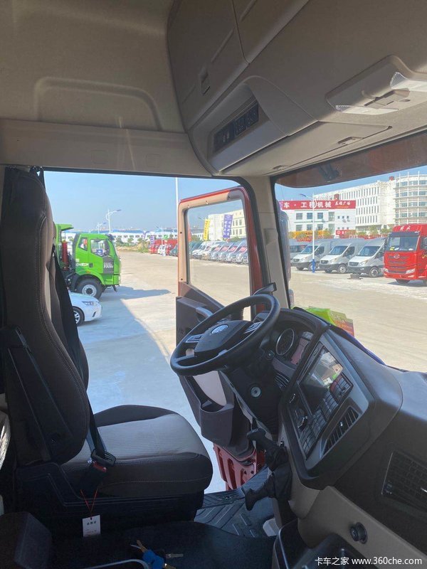 青岛解放 JH6 460 AMT牵引车 欢迎到店试乘试驾！！！
