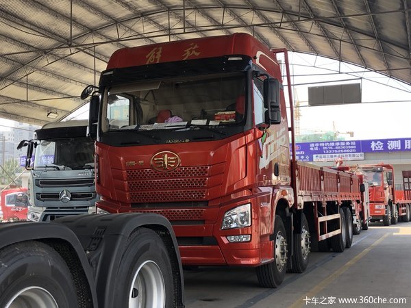 青岛解放 JH6 6*4 500马力 顺利交车