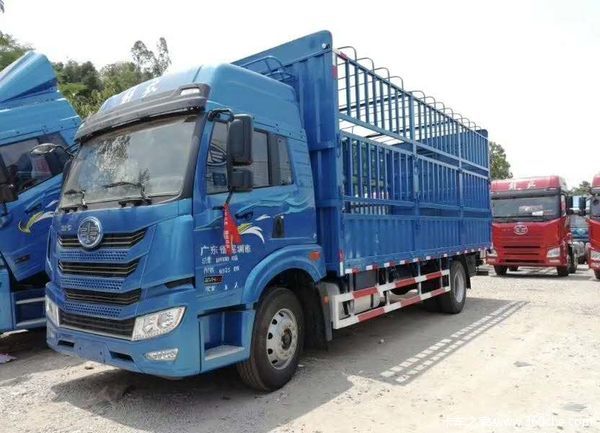 深圳广鹏通龙VH2.0载货车本月购车送尿素，让利高达0.58万
