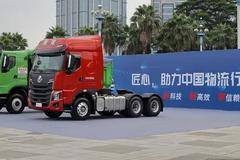 乘龙携明星产品亮相第十届东盟（柳州）汽博会！