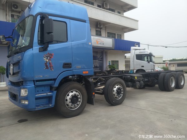 欧曼GTL400马力8x4质享版载货车，现已到店，预约试驾有惊喜