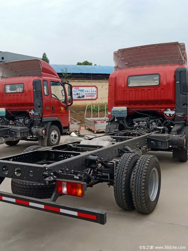 重汽HOWO轻卡重磅直推悍将156马力车型,高让利进行中