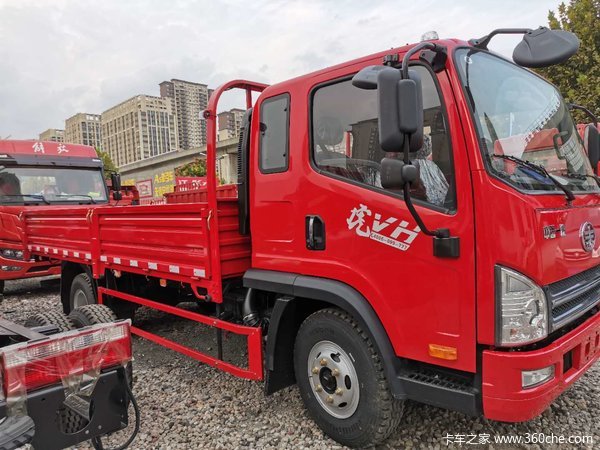 解放虎V载货车4.8米排半新车到店 欢迎垂询