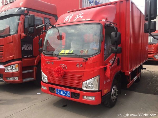 恭喜戴老板 喜提J6F载货车 解放轻卡 一次选择 终生关怀