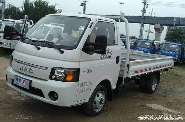 江淮康铃x6宽体轿卡单排小卡中的战斗机