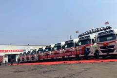 中国重汽吕梁交运服务站新老客户座谈会火热进行中