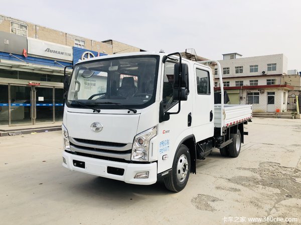 新车到店跃进超越C300双排WP2.3！