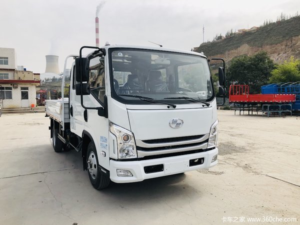 新车到店跃进超越C300双排WP2.3！
