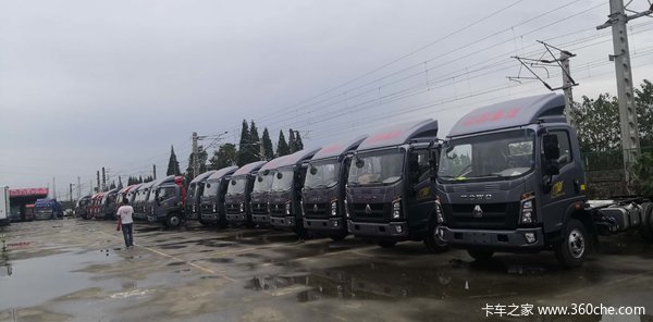 国六重汽豪沃轻卡现车到店,潍柴+万里杨黄金动力链,欢迎品鉴!