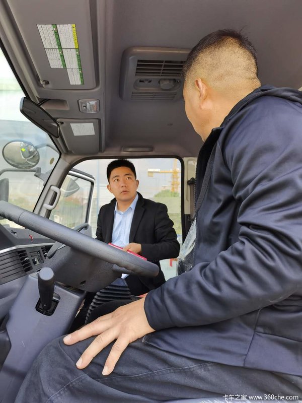 恭喜朱老板 喜提无锡江淮骏铃V7载货车