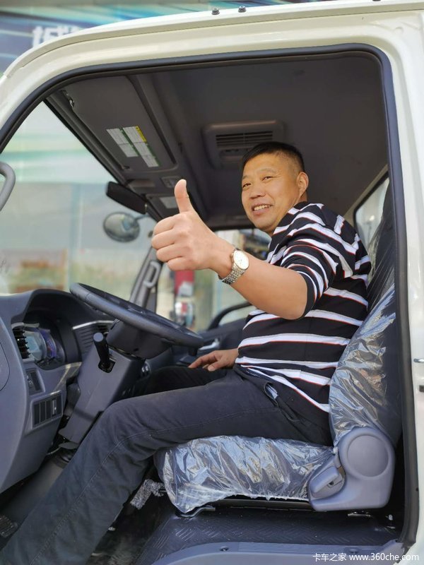 恭喜朱老板 喜提无锡江淮骏铃V7载货车