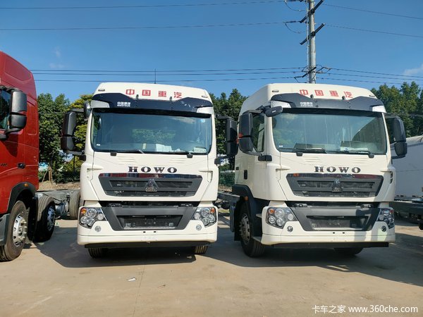 优惠0.1万上海福鸿重汽豪沃载货车240马力