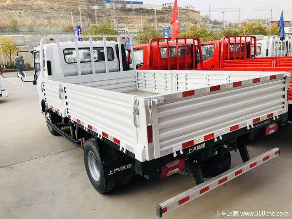 跃进超运C500排半轻卡现货到店!!