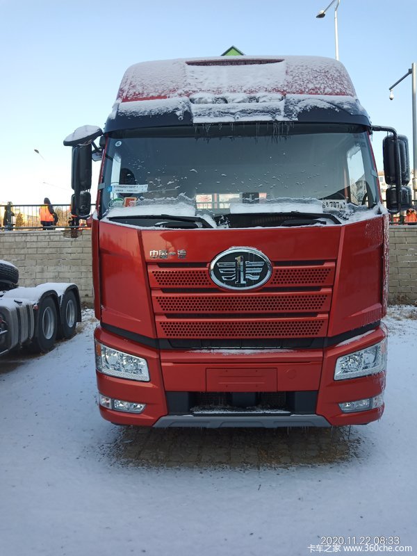 2020款国六j6p驾驶室质惠版危化品牵引车到货