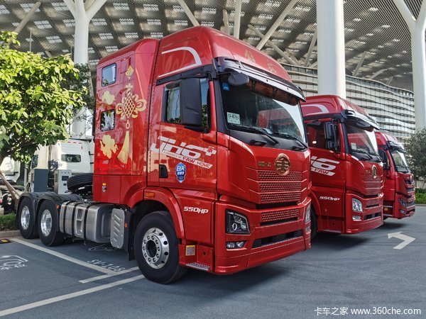 解放JH6+牵引车深圳市火热促销中 让利高达0.68万