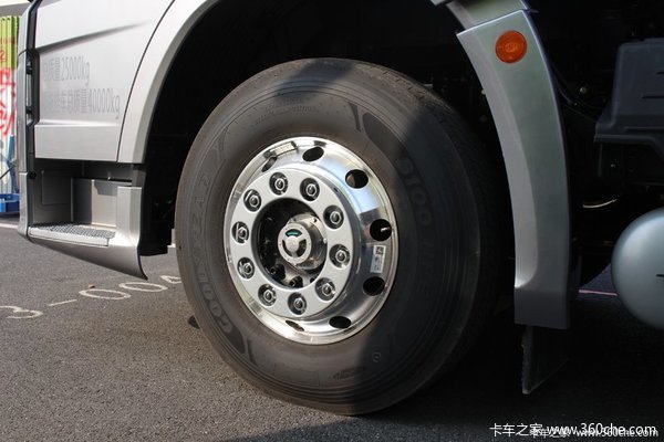 年终惠享季 解放送豪礼购解放 J7牵引车优惠1万元