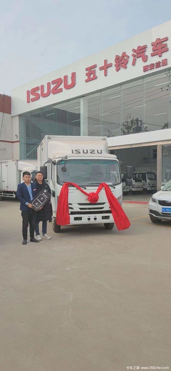 恭喜客户喜提新车 感谢广大顾客信赖 交付600P3台/厢车1台