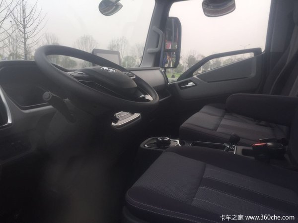 上汽轻卡元旦送豪礼购跃进C500AMT车型优惠10000元!