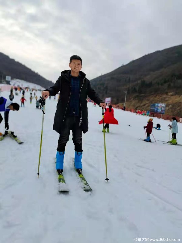 江西钜新福田欧曼邀您一起来赏雪及滑雪