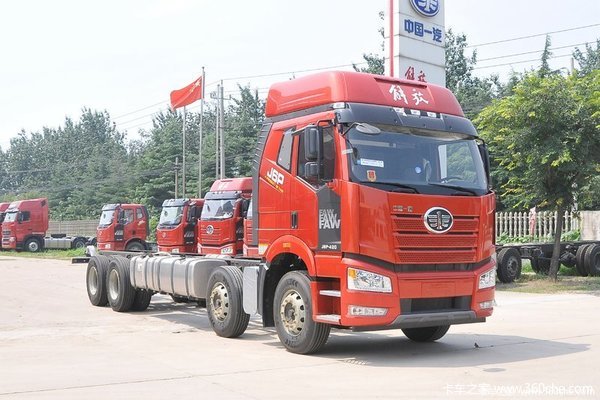 年终惠享季 解放送豪礼购解放 460领航版载货车优惠0.8万元