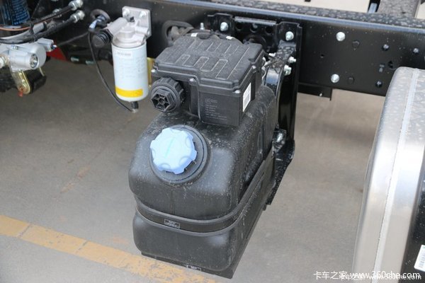 中国重汽HOWO 悍将 科技版 150马力 4.15米单排厢式轻卡(国六)(ZZ5047XXYH3315F141)