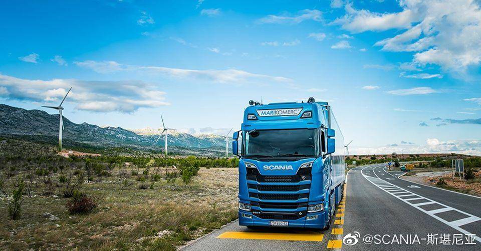 �ٵ����������۷������޹�˾��˹�����ǣ�