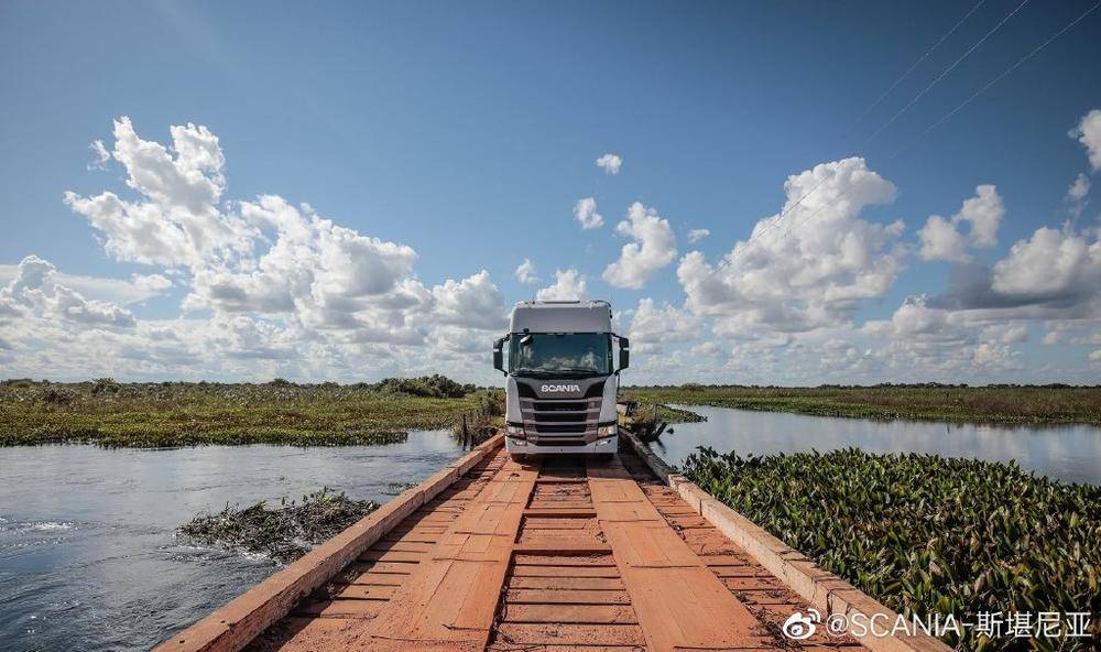 �ٵ����������۷������޹�˾��˹�����ǣ�