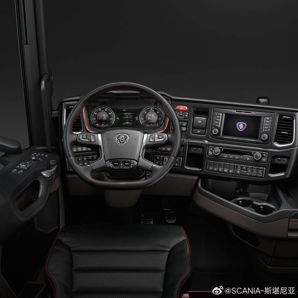 �ٵ����������۷������޹�˾��˹�����ǣ�